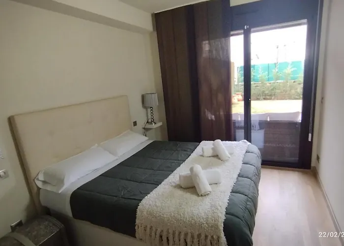 Apartman Bonito Con Gran Jardin Bourg-Madame